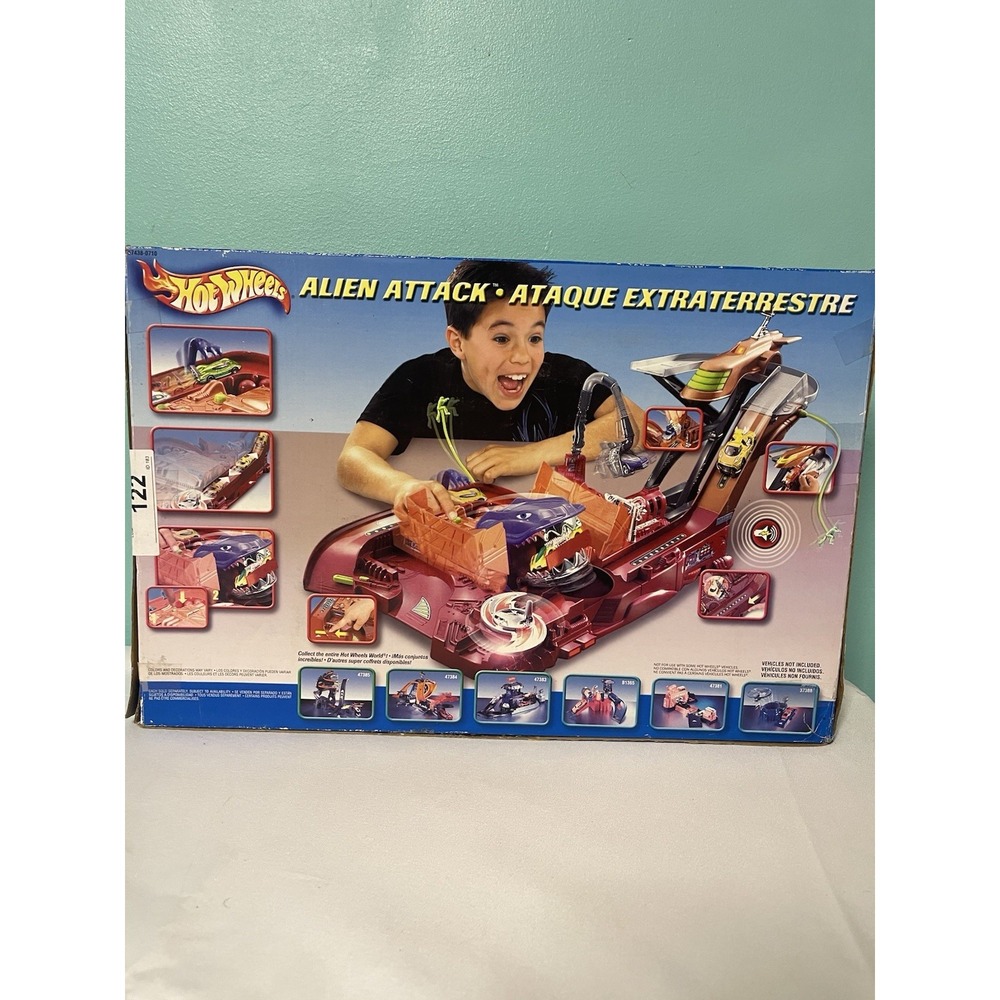 Vintage Hot Wheels Alien Attack‎ Play Set - New and Sealed Mattel 2002